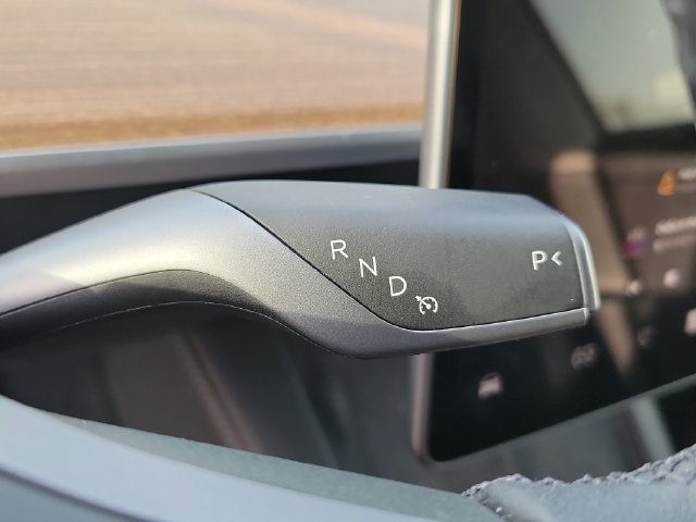 Used 2024 Tesla Model Y Long Range AWD/4WD image 15