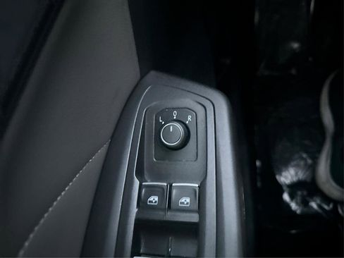 Used 2022 Volkswagen Atlas SE image 27