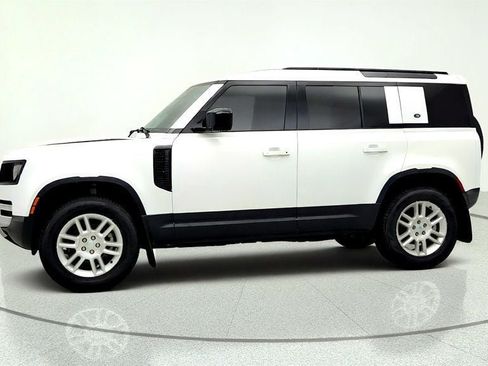 Used 2024 Land Rover Defender 110 S AWD/4WD image 8