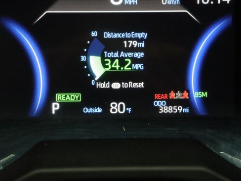 Certified 2025 Toyota RAV4 XLE image 40