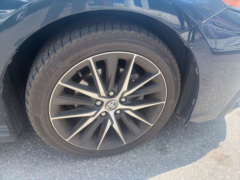 Used 2021 Toyota Camry SE image 10