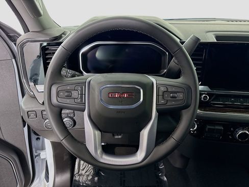 New 2026 GMC Sierra 1500 Elevation image 11