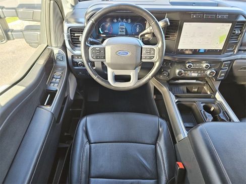 Used 2023 Ford F250 Lariat w/ Sport Appearance Package image 12