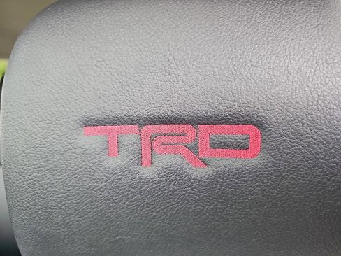 Used 2023 Toyota 4Runner TRD Off-Road Premium w/ Moonroof Package AWD/4WD image 38