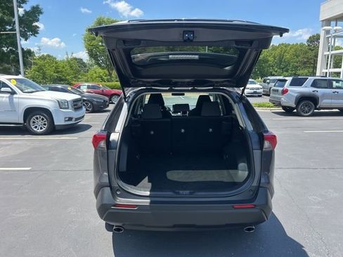 Used 2024 Toyota RAV4 XLE AWD/4WD image 9
