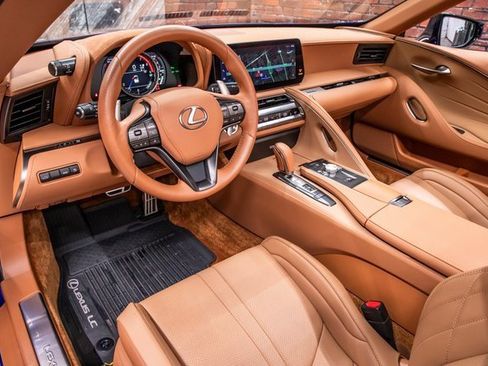 Used 2024 Lexus LC 500 Convertible image 2