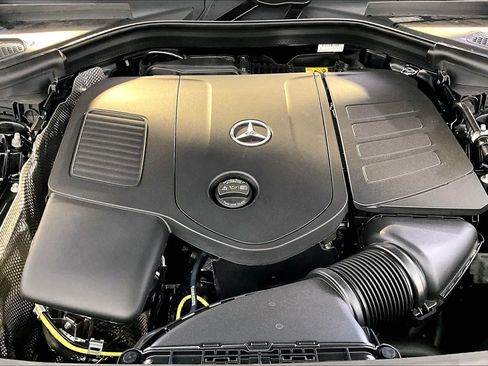 New 2026 Mercedes-Benz GLC 300 4MATIC image 14