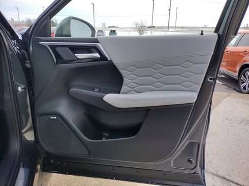 New 2026 Mitsubishi Outlander SEL image 34