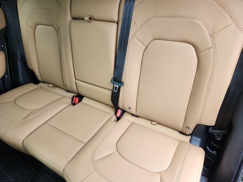 New 2026 Land Rover Defender 110 X-Dynamic SE AWD/4WD image 23
