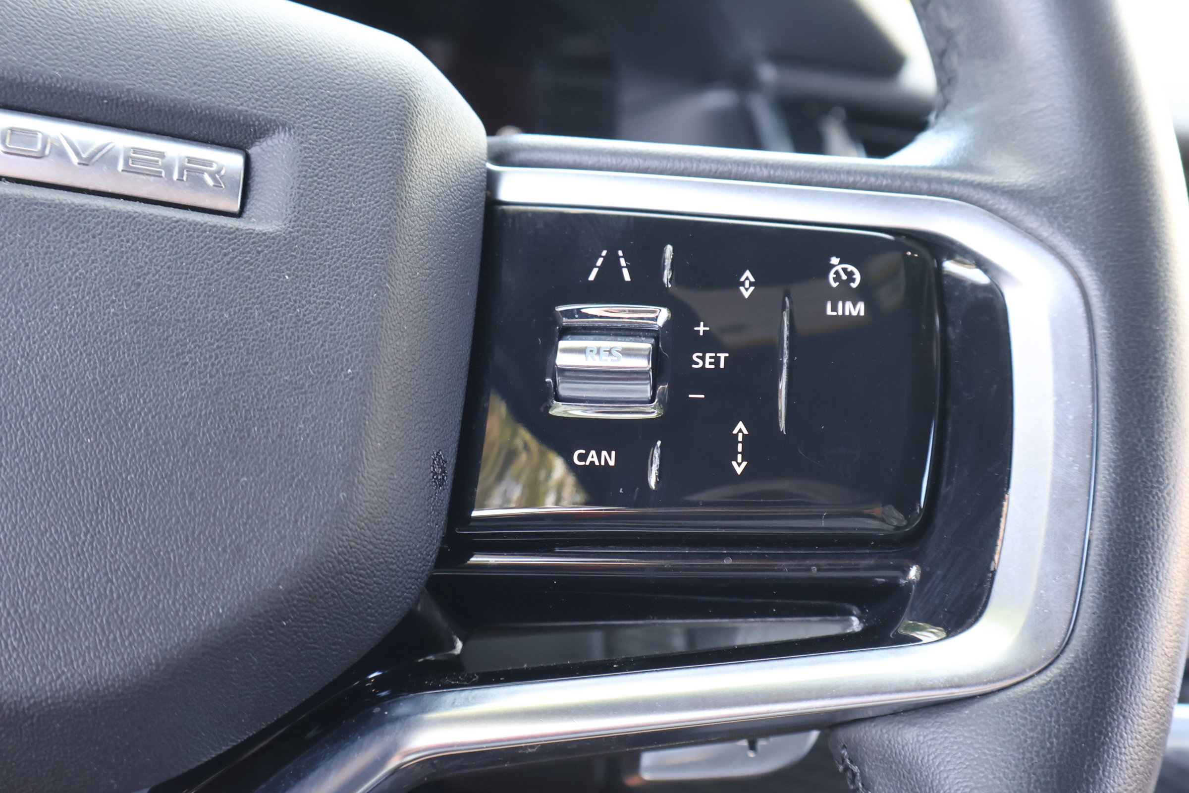 Used 2023 Land Rover Range Rover Velar S AWD/4WD image 24
