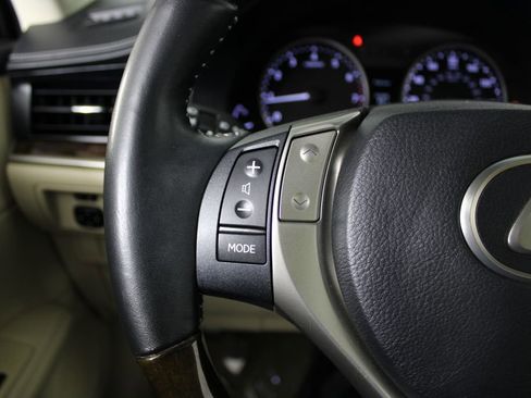 Used 2014 Lexus ES 350 w/ Ultra Luxury Package image 24