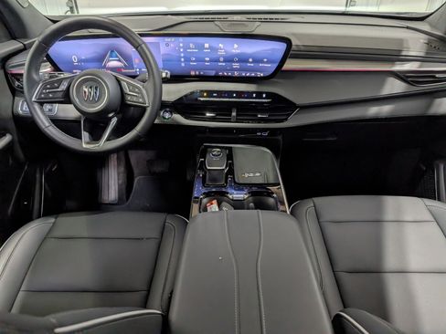 Used 2025 Buick Enclave Preferred image 12