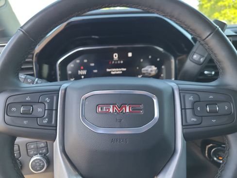 Used 2025 GMC Sierra 1500 SLT AWD/4WD image 23