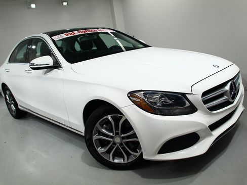 Used 2016 Mercedes-Benz C 300 4MATIC Sedan image 8