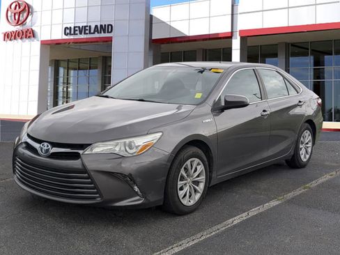 Used 2016 Toyota Camry LE FWD image 4