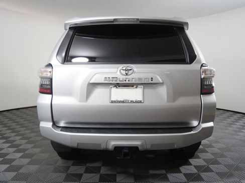 Used 2024 Toyota 4Runner SR5 Premium w/ Moonroof Package AWD/4WD image 4