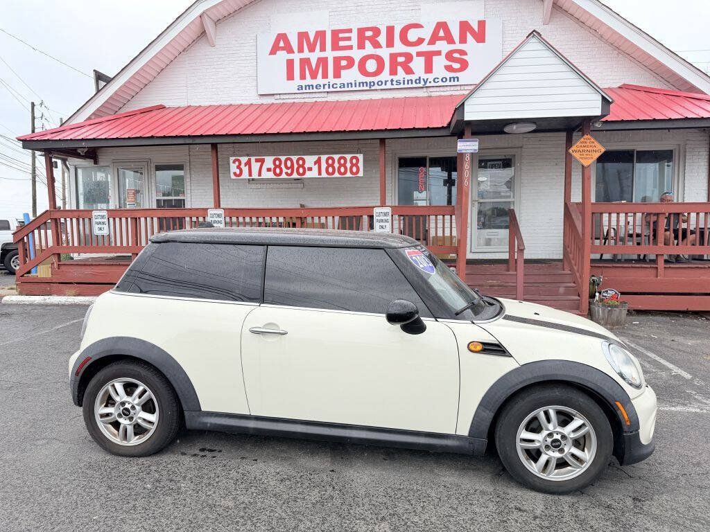 Used 2013 MINI Cooper Hardtop FWD image 1