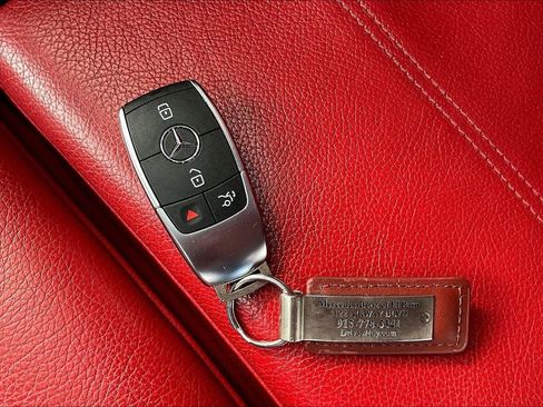 Used 2022 Mercedes-Benz CLA 250 image 10