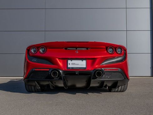 Certified 2022 Ferrari F8 Tributo image 10
