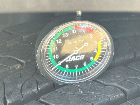 Used 2023 Toyota Highlander Limited image 45