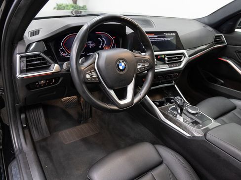 Used 2019 BMW 330i Sedan w/ Convenience Package RWD image 6