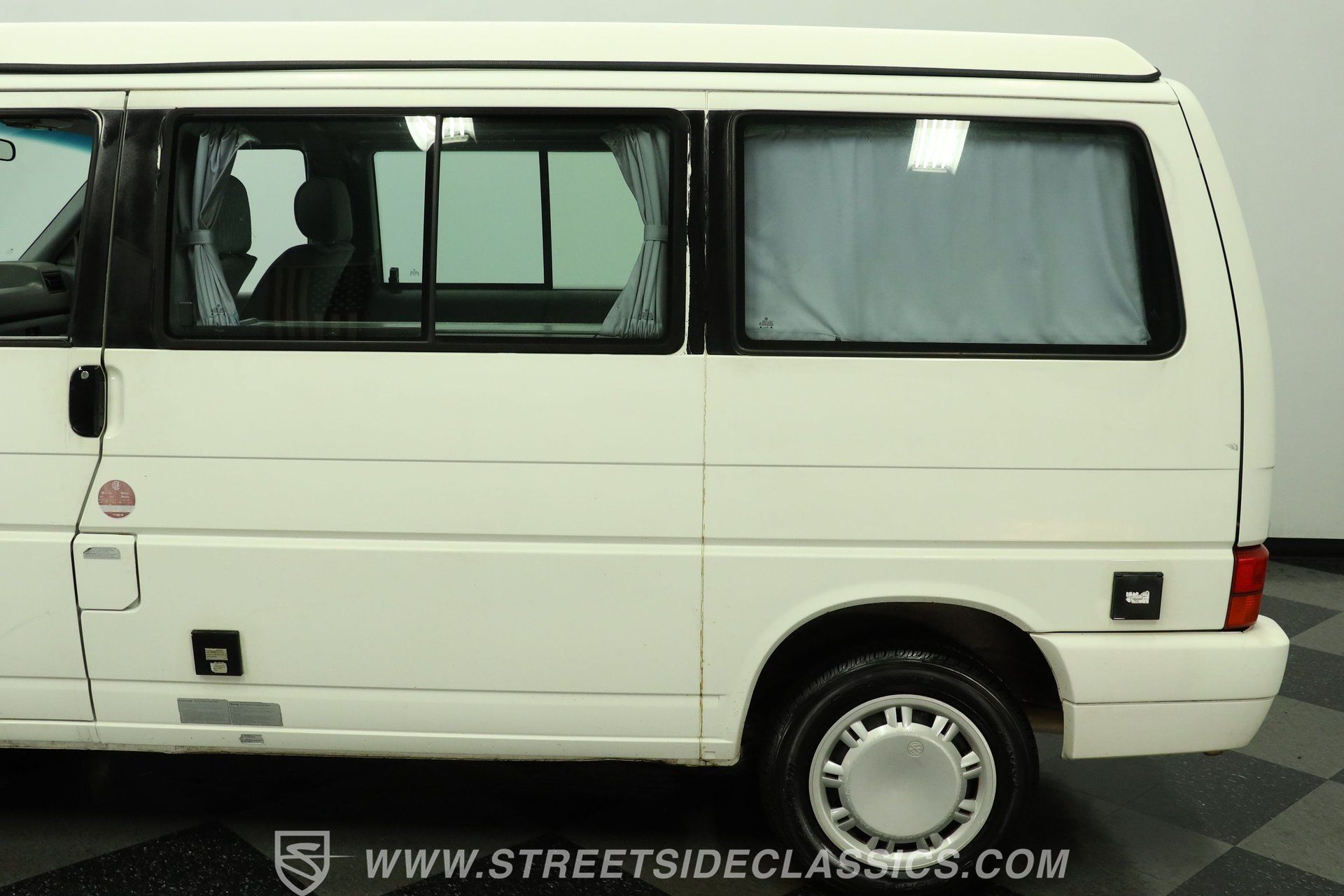 Used 1992 Volkswagen Eurovan Camper FWD image 24
