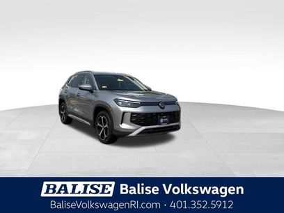 Used 2025 Volkswagen Tiguan SE