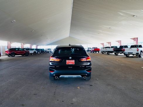 Used 2021 BMW X1 xDrive28i w/ Premium Package image 5