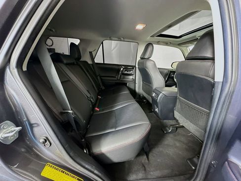 Certified 2022 Toyota 4Runner TRD Off-Road Premium w/ Moonroof Package AWD/4WD image 28