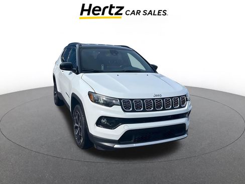 Used 2025 Jeep Compass Limited image 1