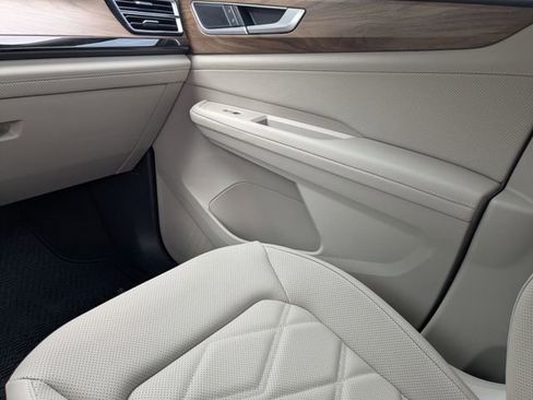 New 2026 Volkswagen Atlas SE image 19