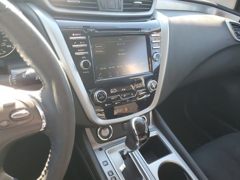 Used 2019 Nissan Murano SV image 24