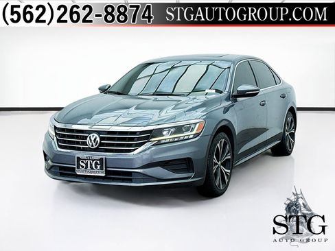 Used 2022 Volkswagen Passat 2.0T SE image 1