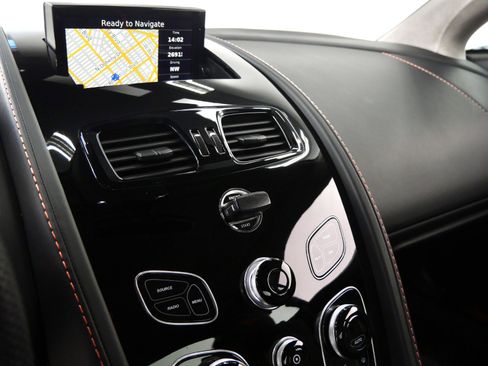 Used 2016 Aston Martin V8 Vantage GT RWD image 17