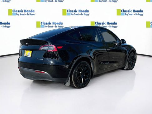 Used 2020 Tesla Model Y Long Range AWD/4WD image 8
