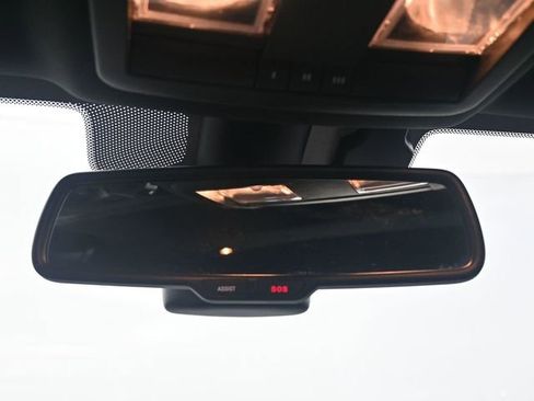 Used 2022 Dodge Challenger R/T w/ Driver Convenience Group image 13