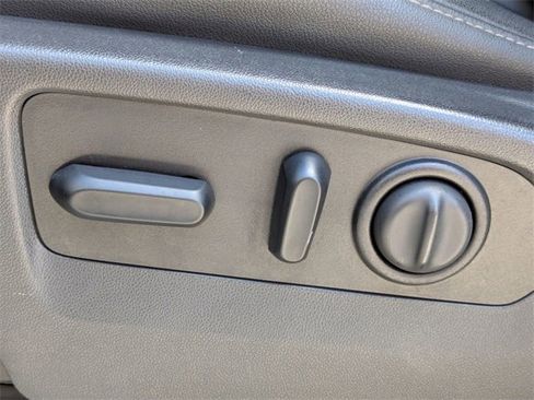 Used 2021 GMC Sierra 1500 SLT w/ SLT Premium Package image 23