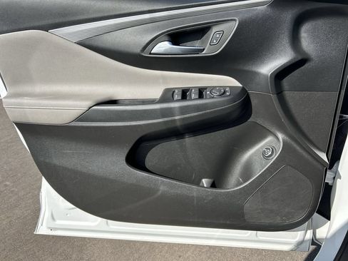 Used 2025 Buick Envista Avenir FWD image 22