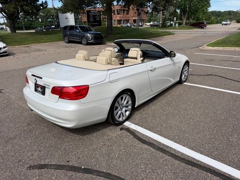 Used 2012 BMW 328i Convertible RWD image 18