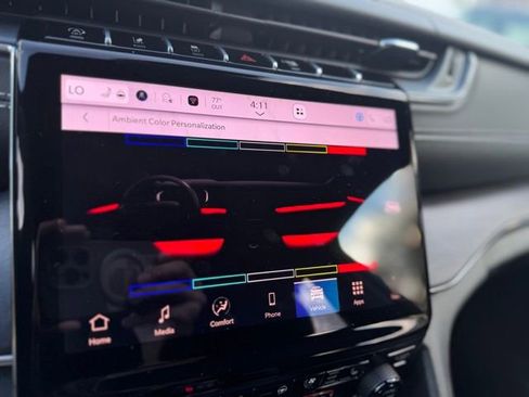 New 2025 Jeep Grand Cherokee Overland w/ Luxury Tech Group IV image 41