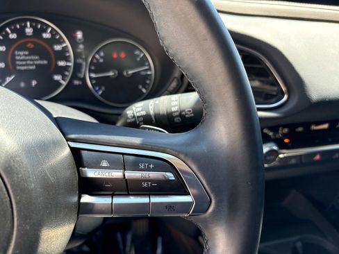 Used 2022 MAZDA CX-30 AWD 2.5 S w/ Premium Package image 19