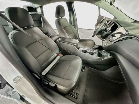 Used 2025 Chevrolet Malibu LT FWD image 12