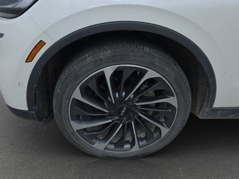 Used 2021 Lincoln Aviator Reserve w/ Equipment Group 201A AWD/4WD image 4