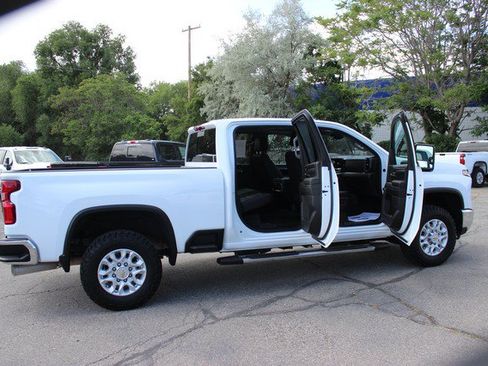 Used 2024 Chevrolet Silverado 2500 LTZ w/ LTZ Convenience Package AWD/4WD image 20