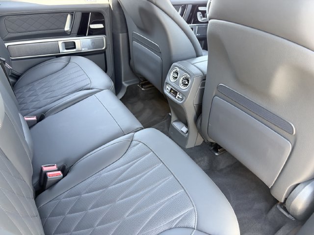 Used 2026 Mercedes-Benz G 550 image 23