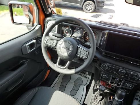 New 2026 Jeep Gladiator Sport AWD/4WD image 18