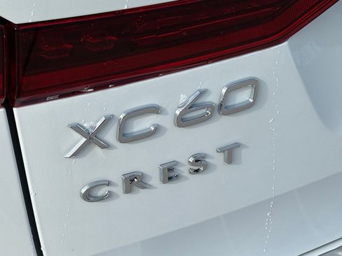 New 2026 Volvo XC60 B5 Plus w/ Protection Package Premier image 6