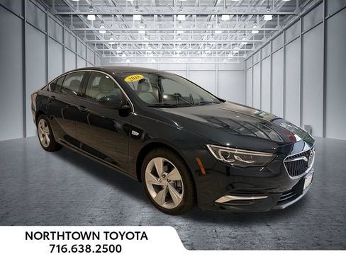 Used 2018 Buick Regal Preferred w/ Driver Confidence Package #1 FWD image 5