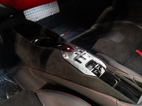 Used 2022 Ferrari SF90 Stradale image 16