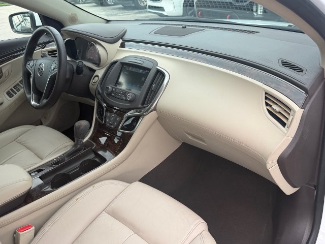 Used 2016 Buick LaCrosse Leather FWD image 18